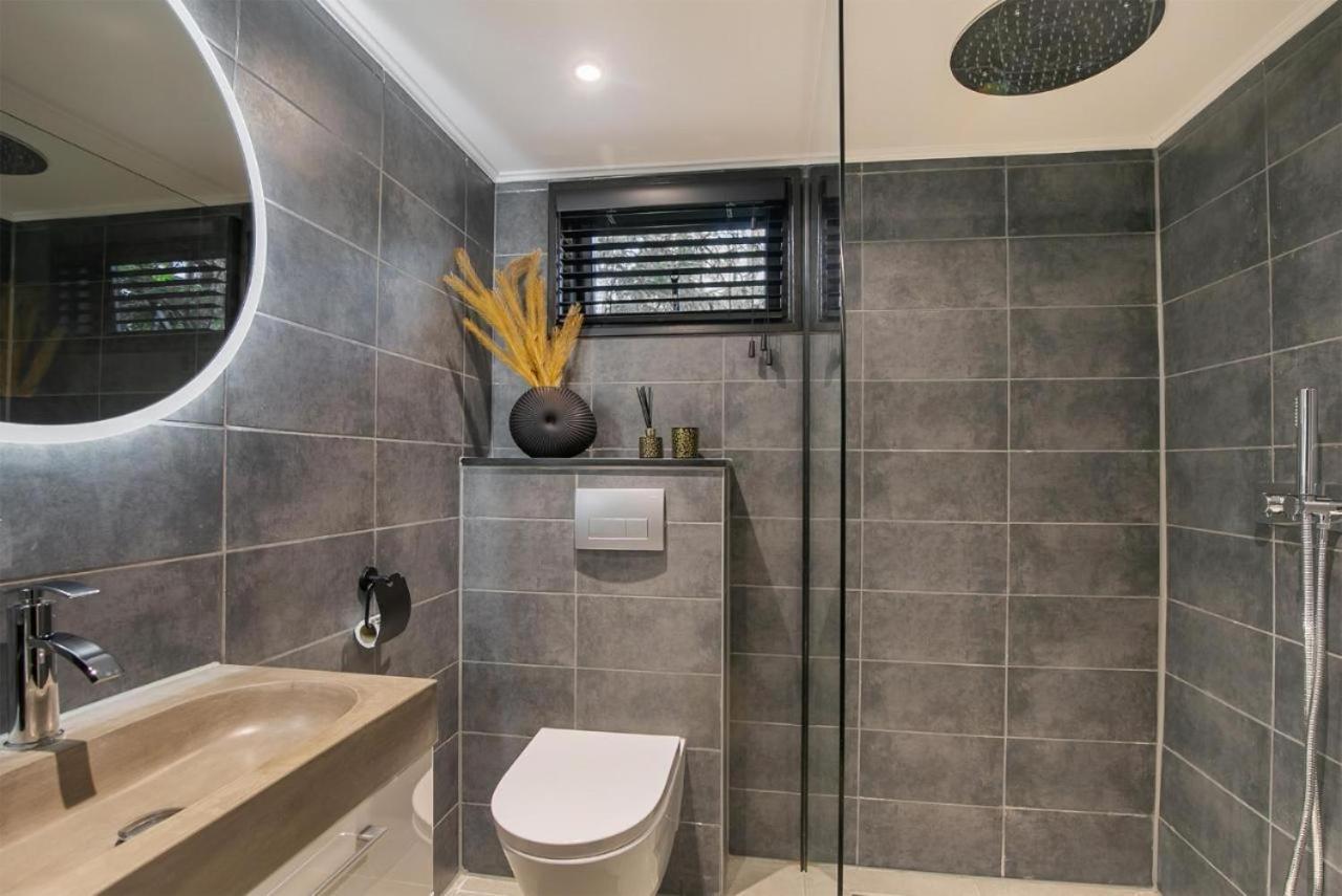 Relaxed Luxe "Boszichthuisje" Met Jacuzzi Bospark Ijsselheide Hattemerbroek Bagian luar foto